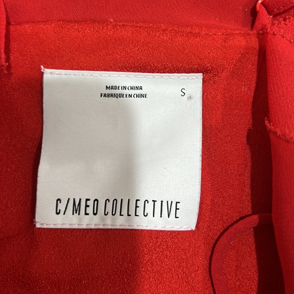 Gorgeous red dress. Worn once. Great Condition - Picture 3 of 3